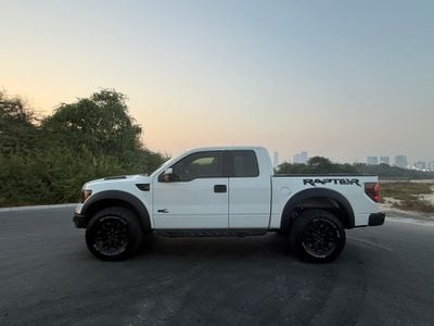 Ford F-150 SVT RAPTOR SUPER CAB
