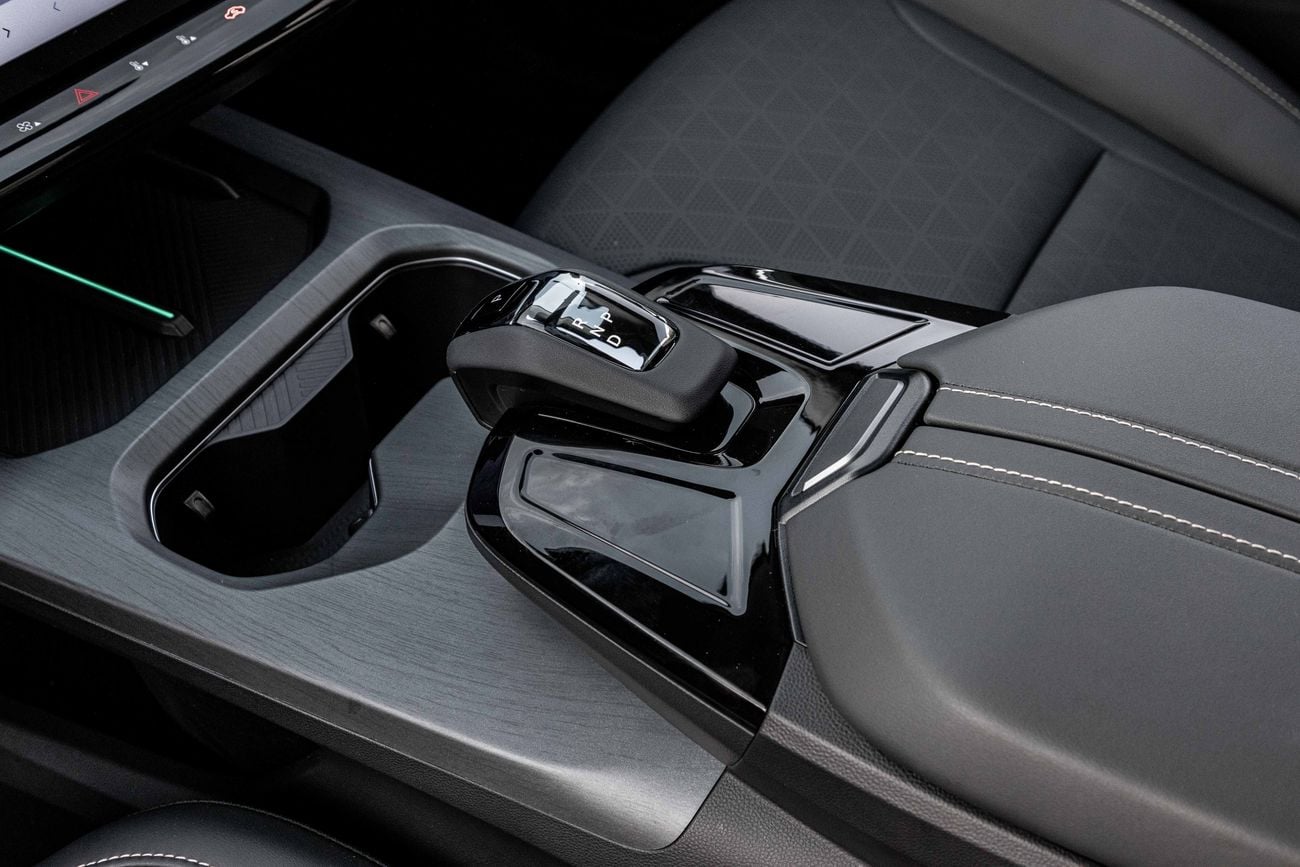 كايي X7 X7 | 2,018 P.M | 0% Downpayment | Hybrid | Brand New | Kaiyi Warranty!