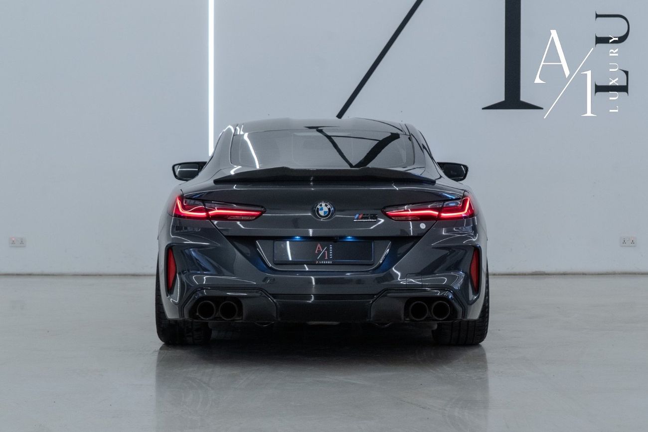 BMW M8 Competition 4.4L (625 HP) 2020 BMW M8 Competition V8, Carbon Fiber Package, Service History, 700+ BH