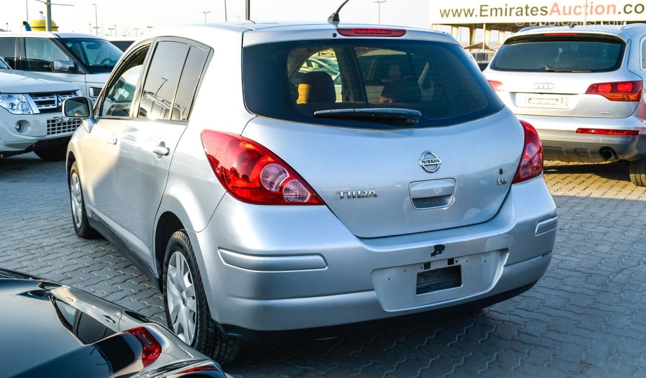 Nissan Tiida