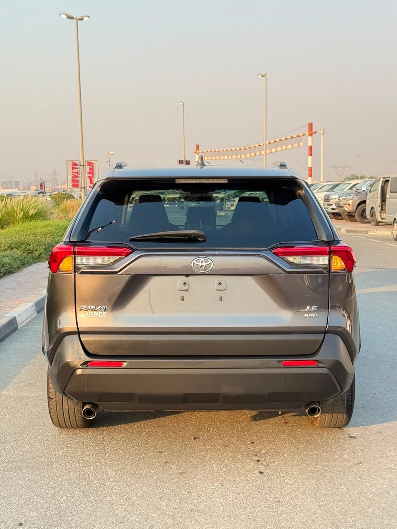 Toyota RAV4 LE 2019 RAV4