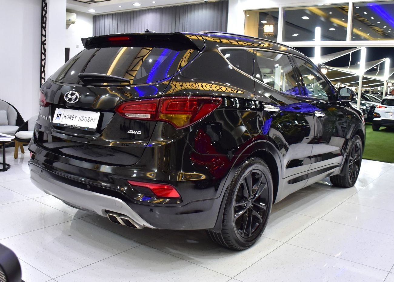 هيونداي سانتا في EXCELLENT DEAL for our Hyundai SantaFe 4WD ( 2016 Model ) in Black Color GCC Specs