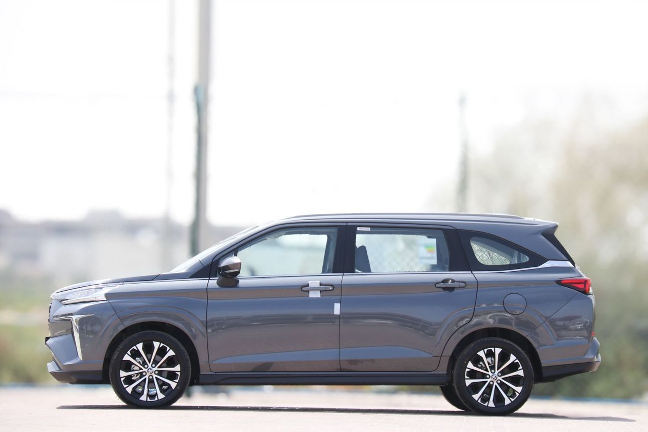 تويوتا فيلوز تويوتا فيلوز 2023 سوداء | السيارة العائلية بأفضل الأسعار