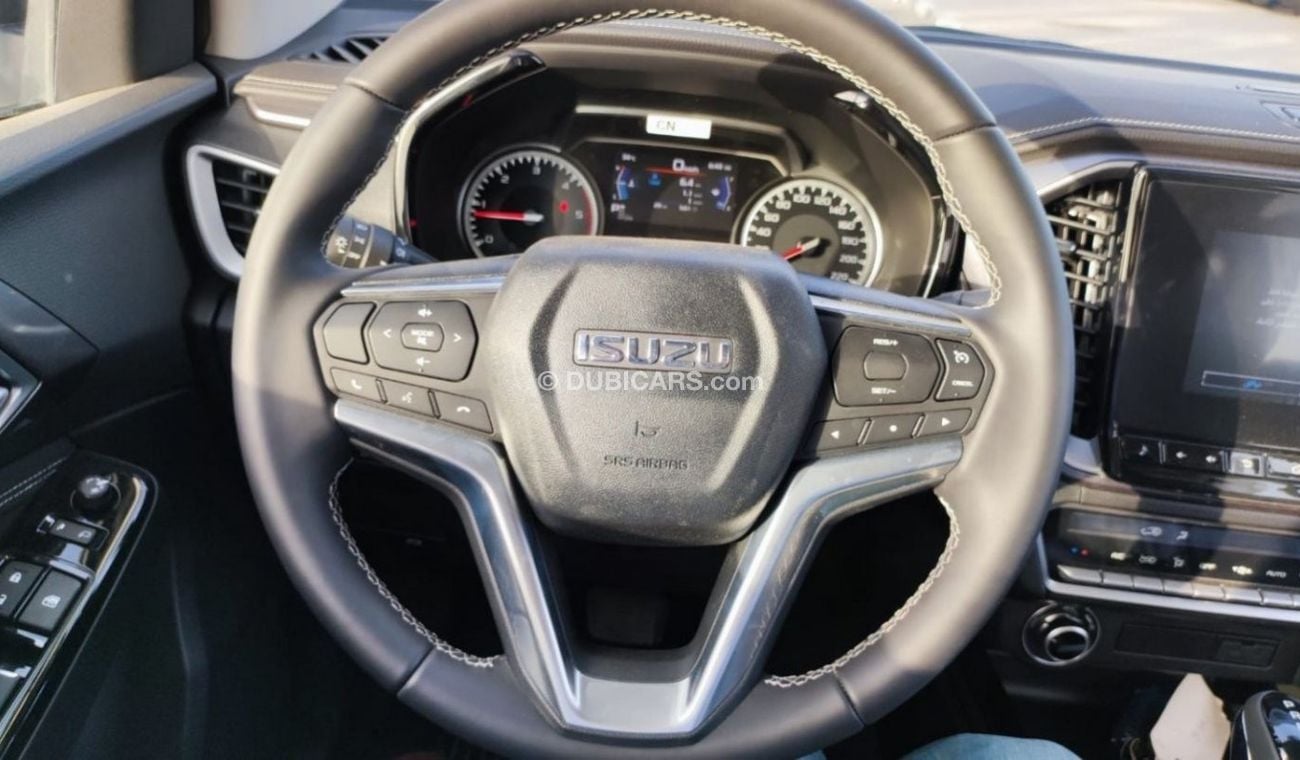 Isuzu DMax RG Crew 3.0L Diesel, pick up, 2023, 4x4, 4 doors, white color.