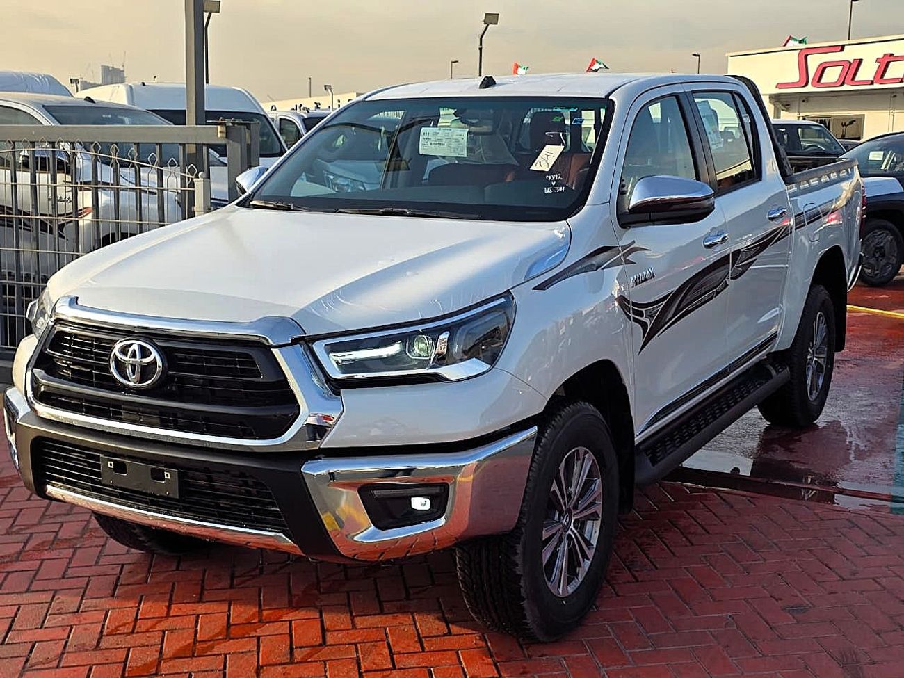 Toyota Hilux S GLX 2.4L AWD M/T Toyota Hilux S GLX 2.7L AWD M/T White Color 2025