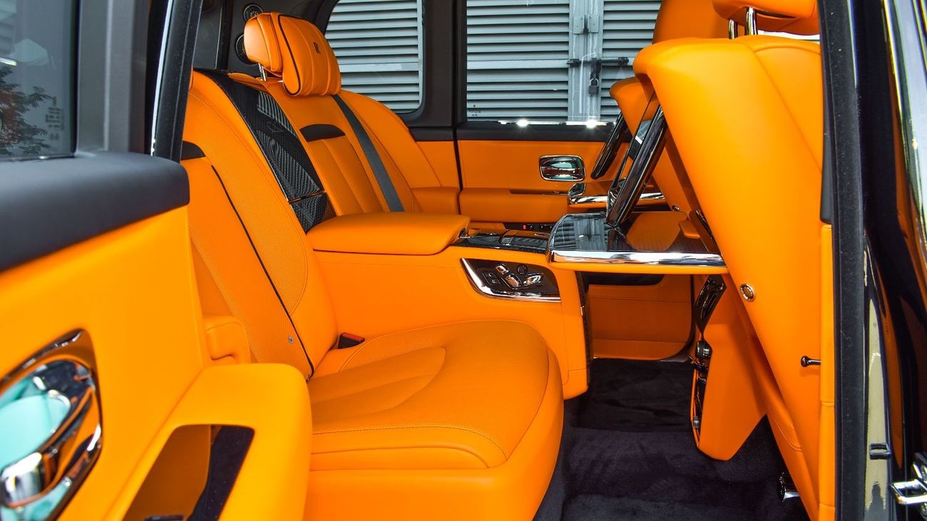 Rolls-Royce Cullinan Rolls-Royce Cullinan Black Badge 2024