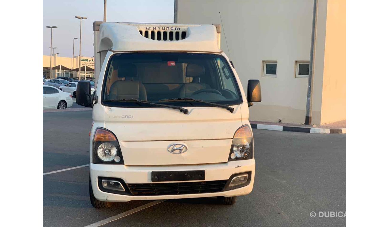 Hyundai Porter 2 honday bortar good car  gcc 2013