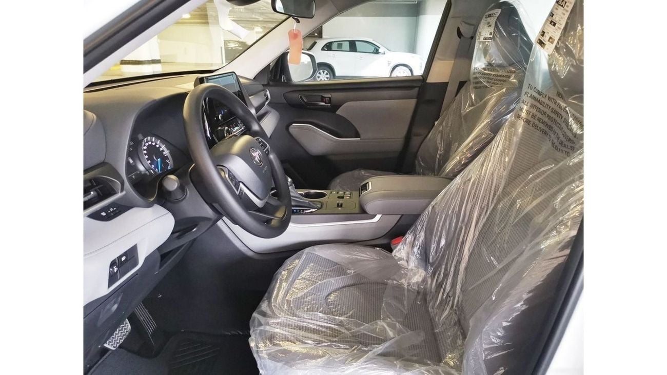 Toyota Highlander Toyota Highlander GXR HYBRID V4 2.5L 2023 Model GCC Specs With 3 Years Warranty From AL FUTTAIM