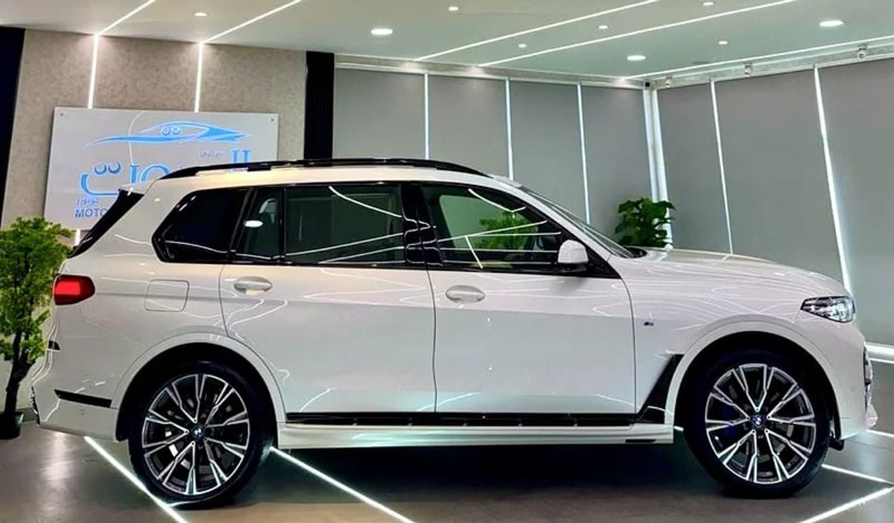 بي أم دبليو X7 40i M Sport Pure 3.0L (335 HP) AMAZING || 7 SEATS || RADAR || TOP RANGE || ACCIDENT FREE || GCC