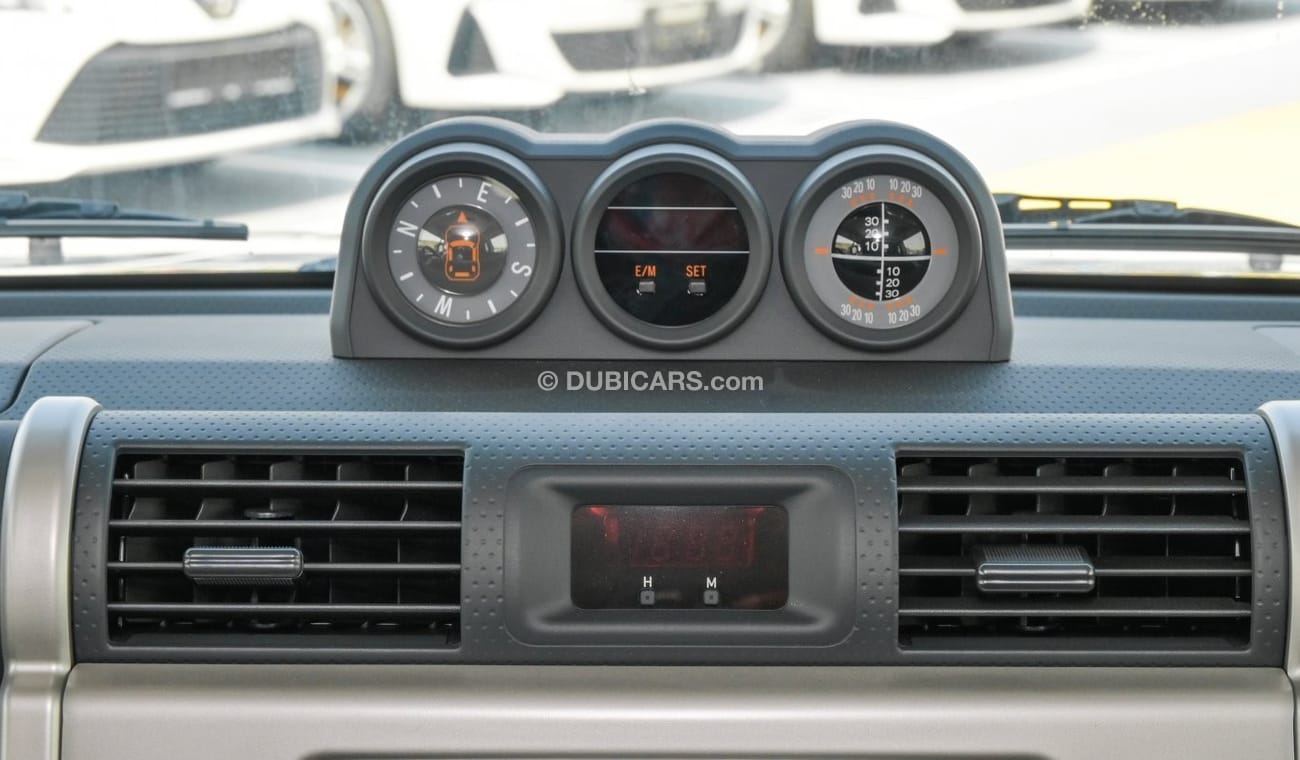 Toyota FJ Cruiser TOYOTA FJ CRUISER 4.0 V6 GCC 2023