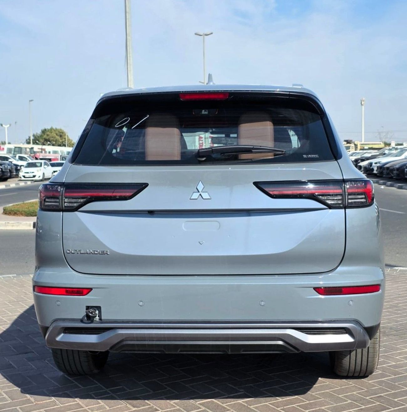 Mitsubishi Outlander Mitsubishi Outlander P-Line 2.5L 2026 Grey Petrol