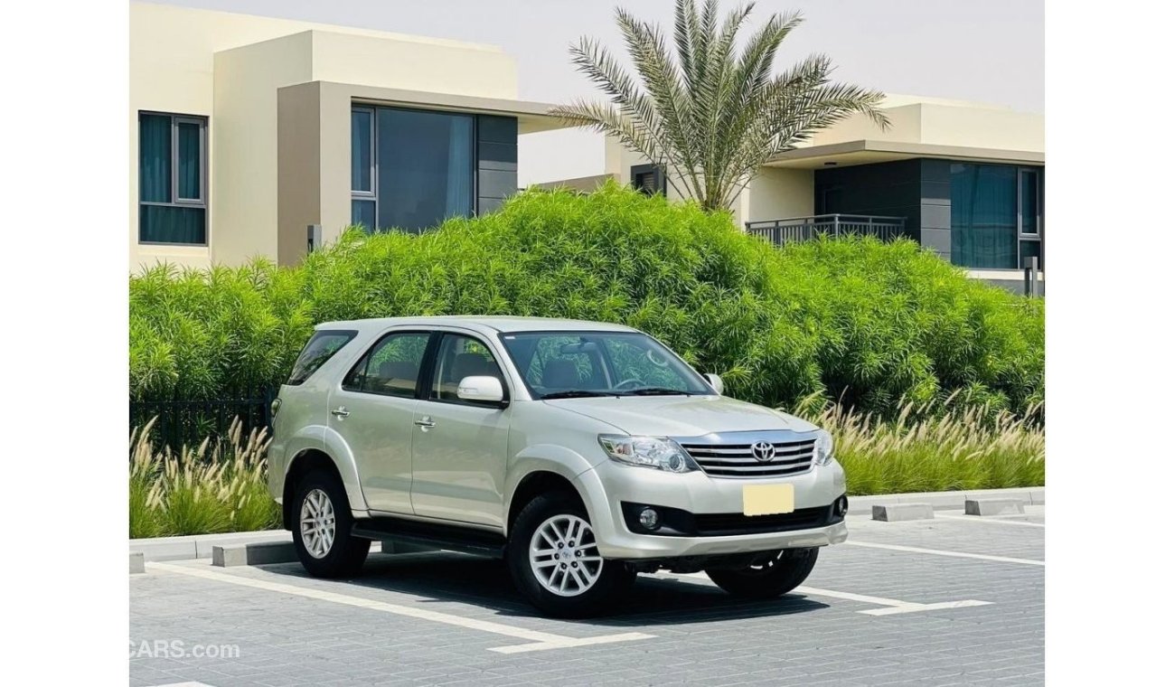 Toyota Fortuner SR5 SR5 SR5 SR5 || GCC || Less Driven || 7 seater || Well Maintained