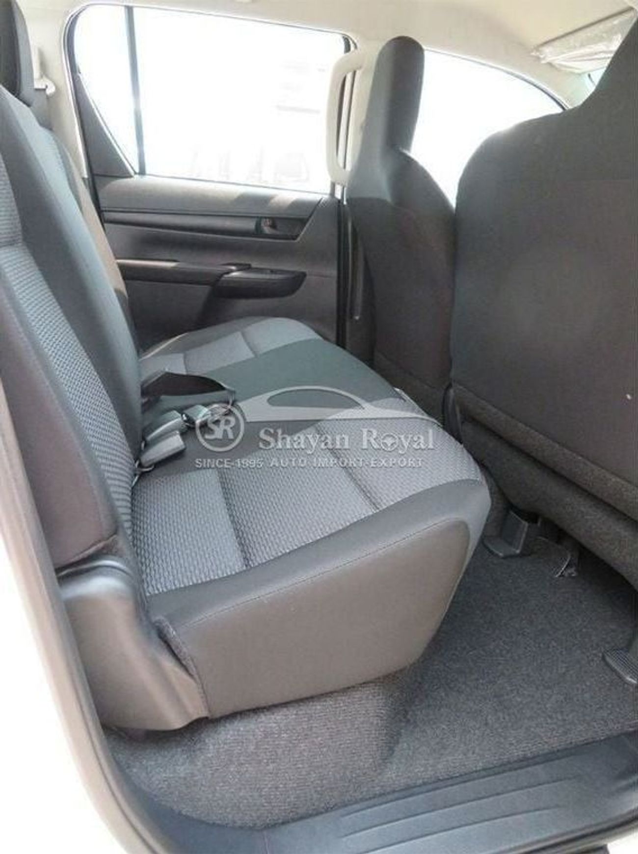 Toyota Hilux LHD 2.4L DSL DLX-G1 4WD MT 2025MY