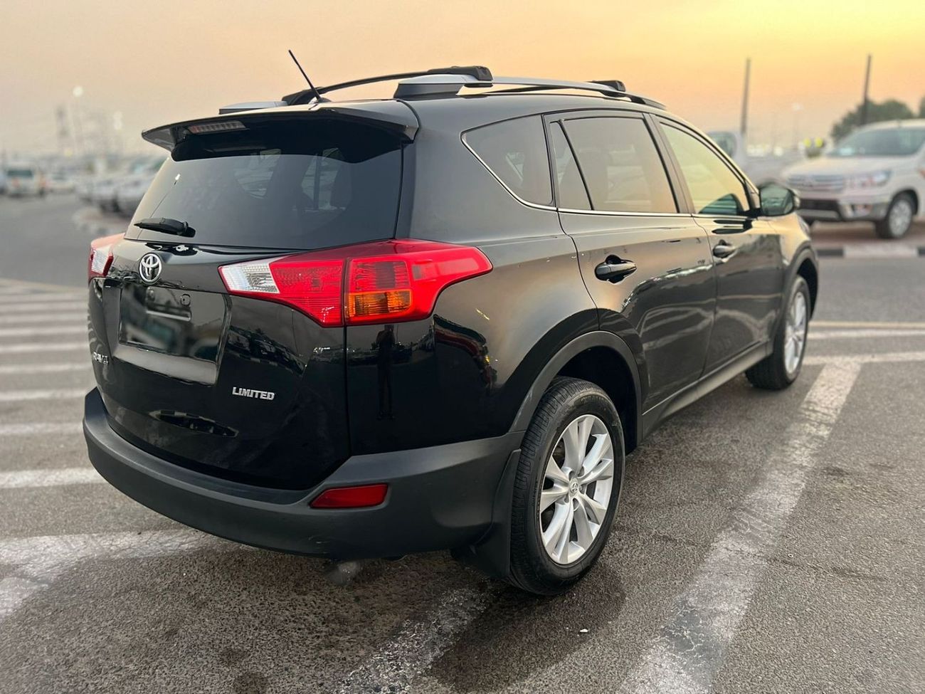 تويوتا راف ٤ 2013 Toyota RAV4, Limited 2.5L + V4 + 4wheel Drive 4X4  - Sunroof + Leather & Electric Seats + Push 