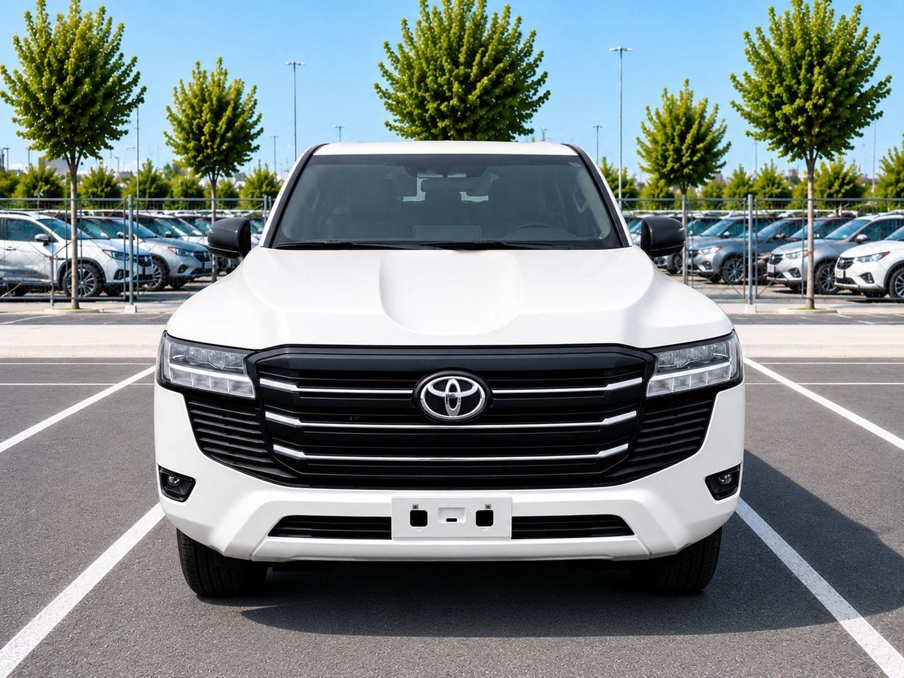 تويوتا لاند كروزر GXR ECTAI0004 - Toyota Land Cruiser GX - 4.0L Petrol Auto - White  - 20226