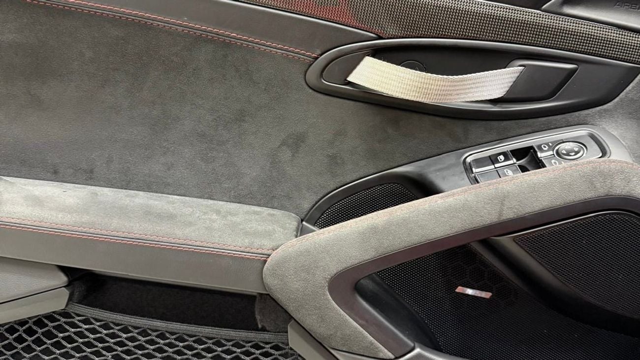 بورش 911 GT3 RS 4.0L (520 HP) Coupe