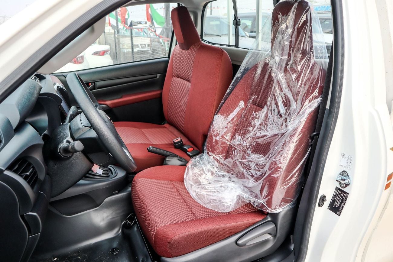 تويوتا هيلوكس toyota hilux single cab (TGN126) 2.7L Pick-up 4WD 2 Doors manual 2026 model without diff lock