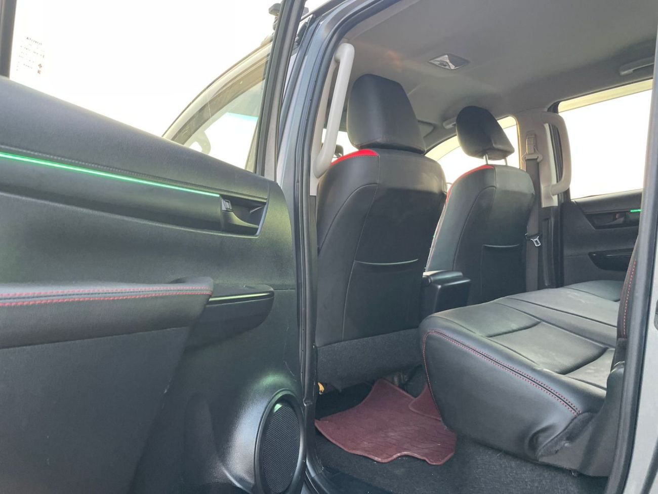 Toyota Hilux 2019 Toyota Hilux Revolution Edition - 4x4 | GCC Specs | Full Off-Road Build