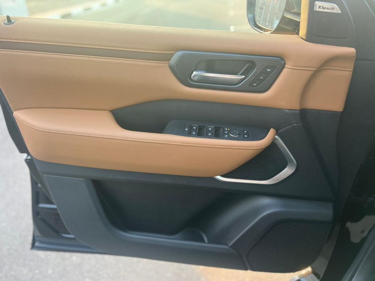 Nissan Patrol NISSAN PATROL LE PLATINIUM 3.5L TT