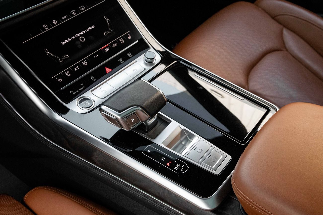 Audi Q8 Q8 55 TFSI Quattro S-line | 4,495 P.M | 0% Downpayment | Audi Warranty!