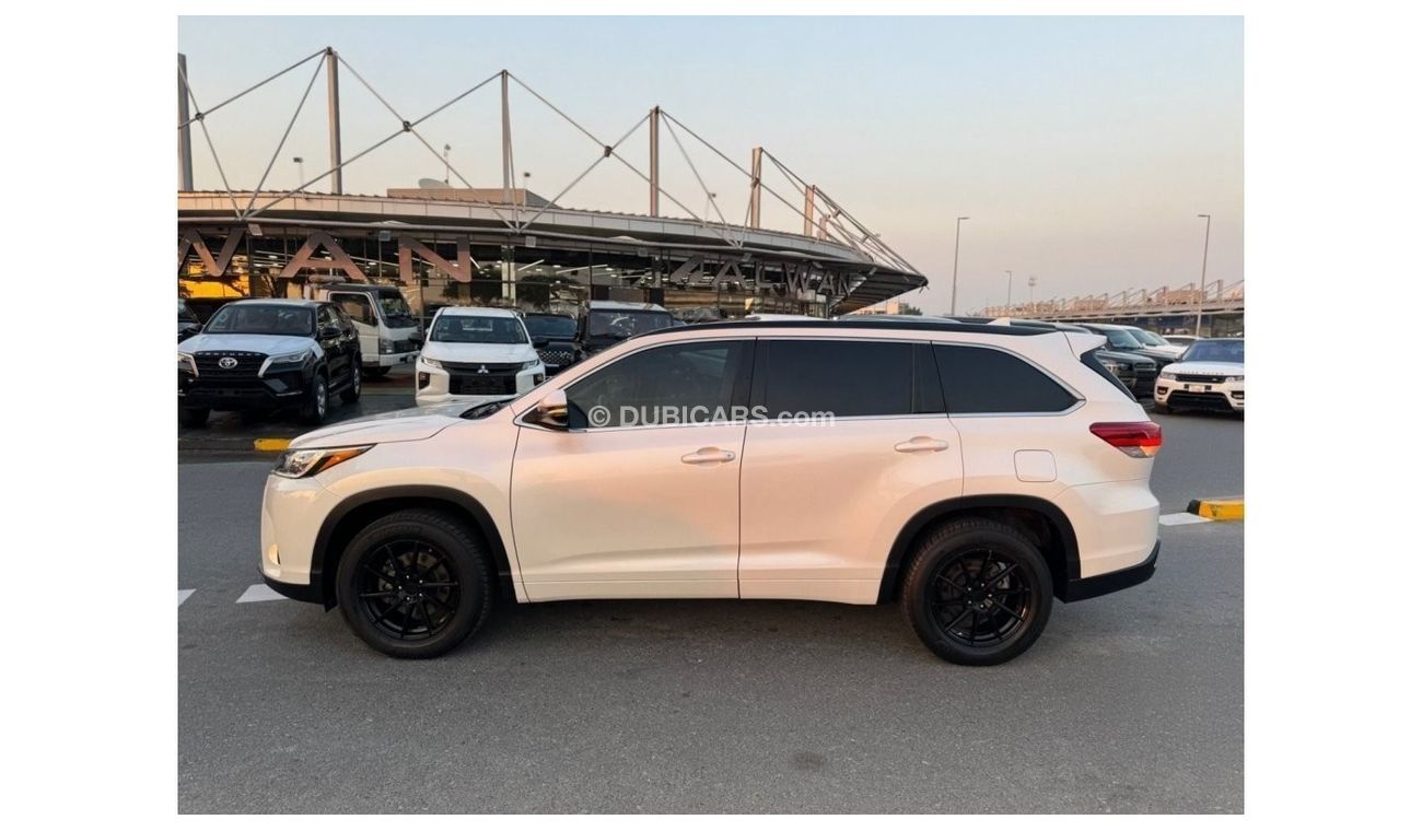 Toyota Highlander 2018 SE PREMIUM SUNROOF 2-KEYS AWD USA IMPORTED