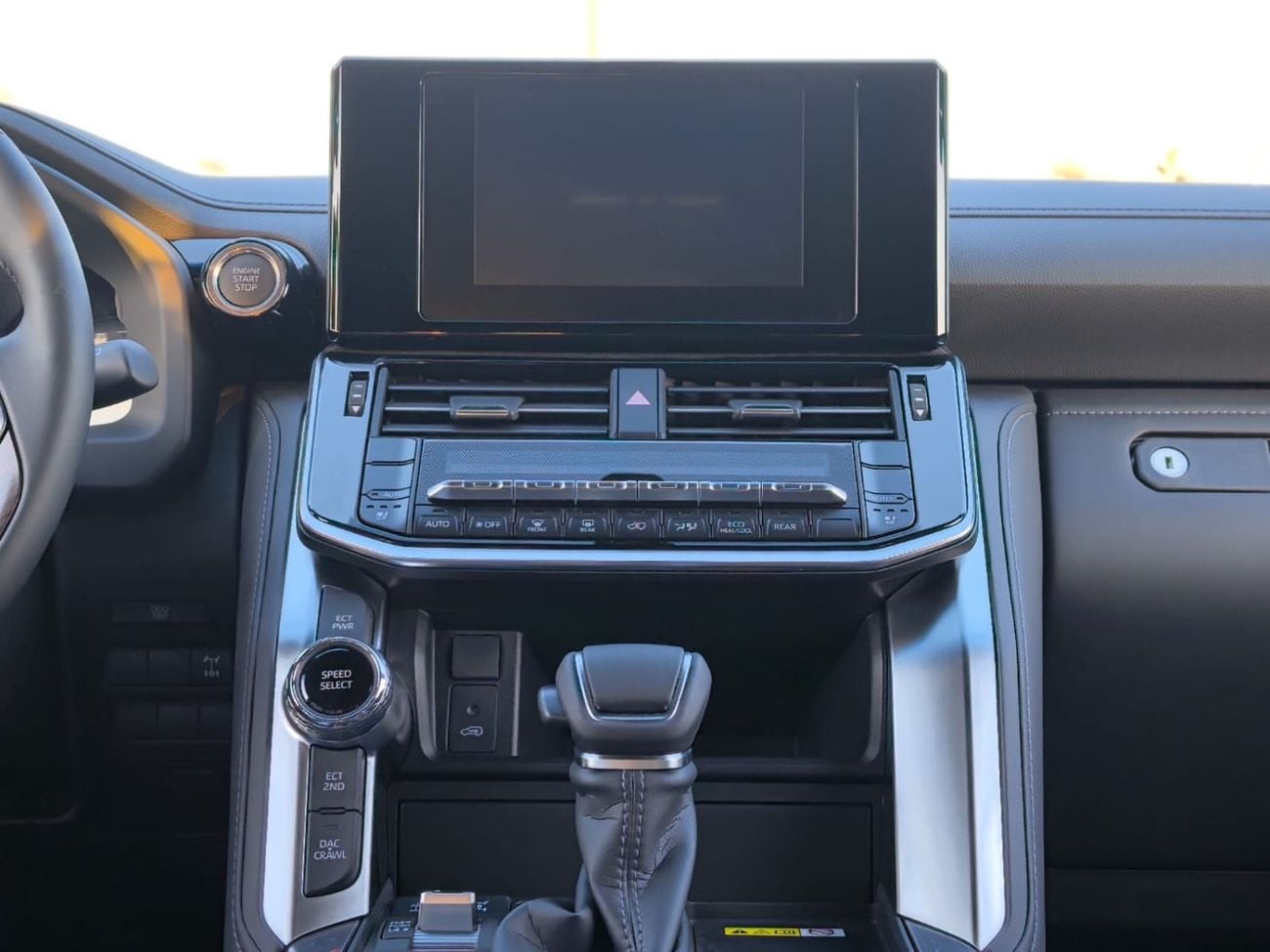 Toyota Land Cruiser GXR 4.0L NO RADAR