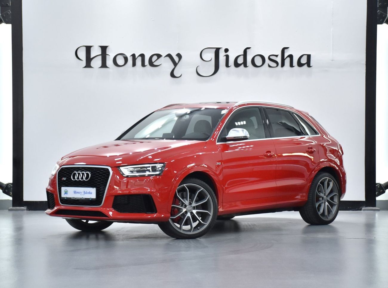Audi RS Q3 EXCELLENT DEAL for our Audi RS Q3 ( 2015 Model ) in Red Color Japanese Specs