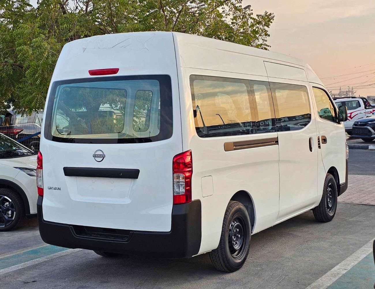 نيسان أورفان HIGHROOF PANEL VAN / 2.5L V4 PETROL M/T (CODE#NHURPP)