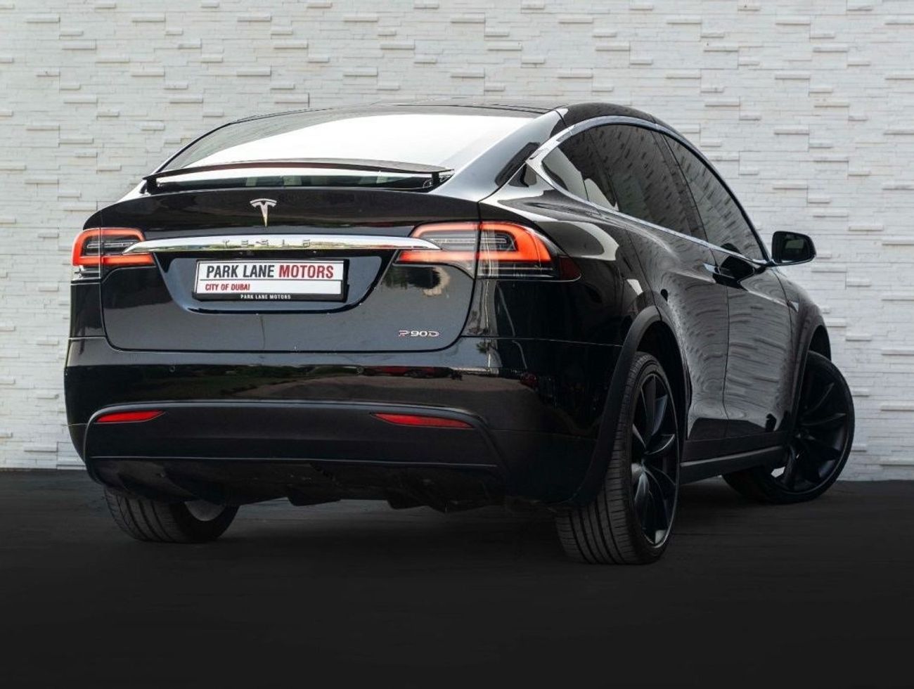 تسلا موديل اكس TESLA MODEL X P 90D LUDICROUS MODE • 7-SEATER • FULLY LOADED • FULL SERVICE TESLA UAE