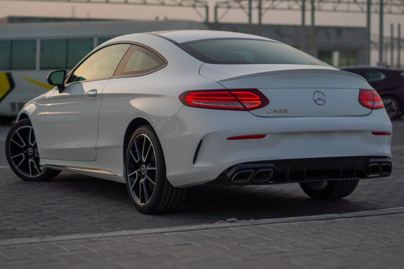 مرسيدس بنز C 300 كوبيه