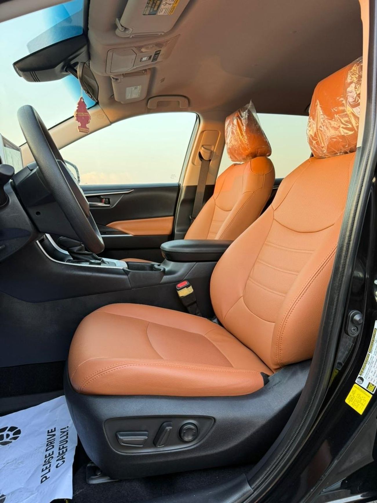 تويوتا راف ٤ RAV4 Woodland Edition 4x4