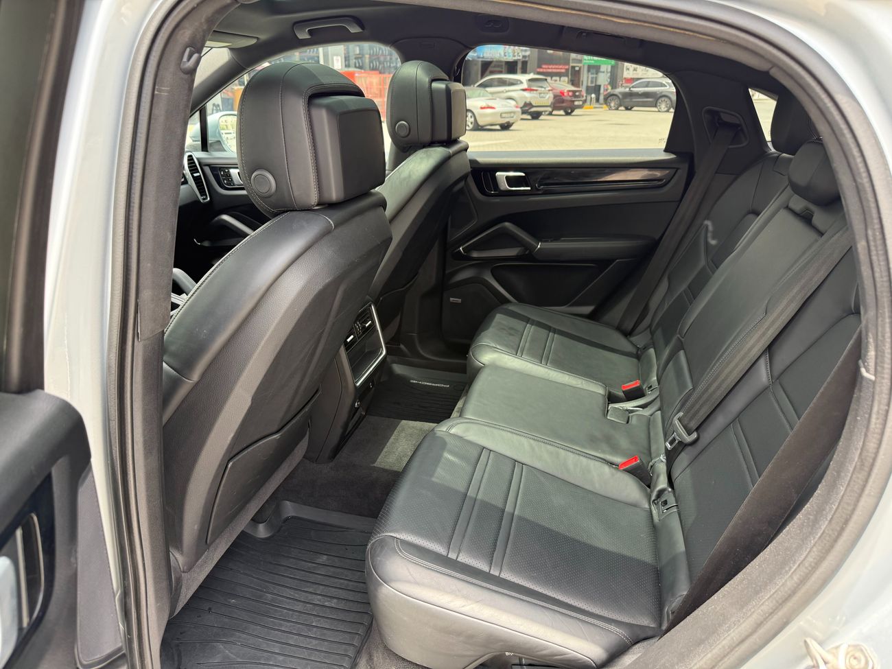 بورش كايان كوبيه Silver