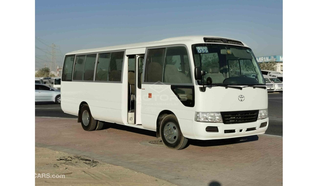 تويوتا كوستر 2.7L Petrol, 30 seats, clean interior and exterior (CODE # TC02)