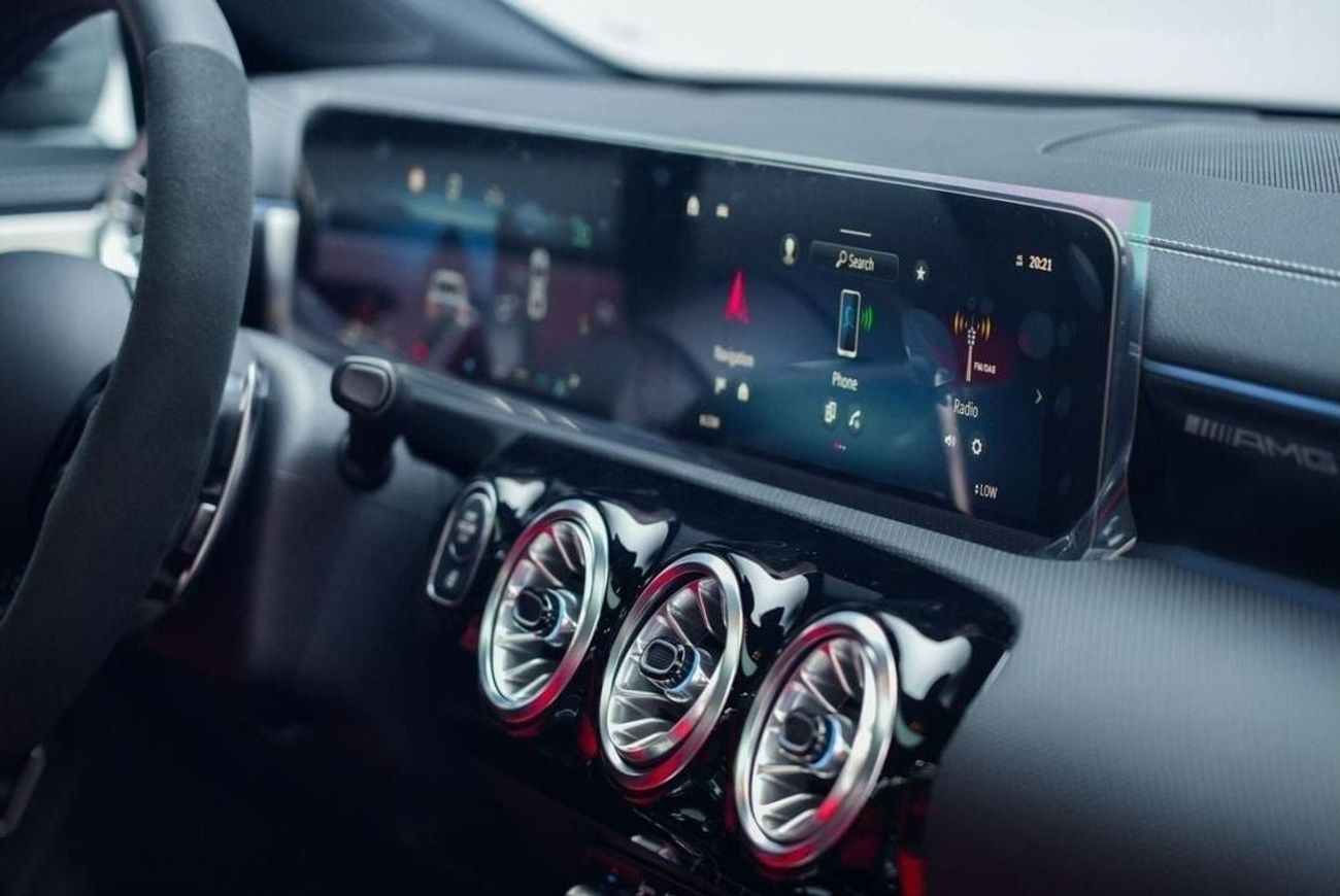 Mercedes-Benz CLA 35 AMG Mercedes-Benz CLA 35 | 2025 GCC 0km | Agency Warranty | AMG | Night Package