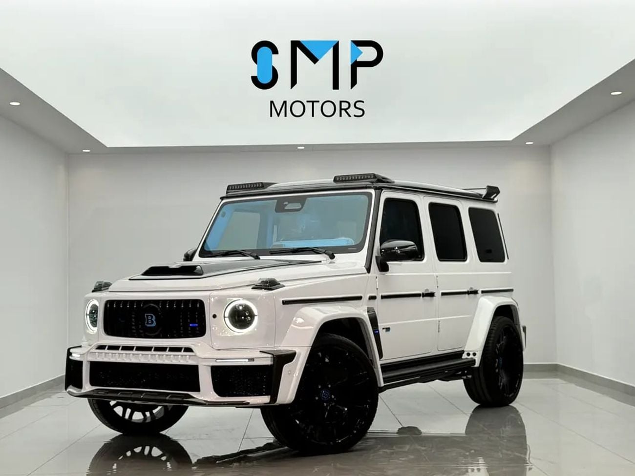 Mercedes-Benz G 63 AMG 2025 Mercedes-Benz G 63 AMG Brabus G800 – White with Sky Blue Interior