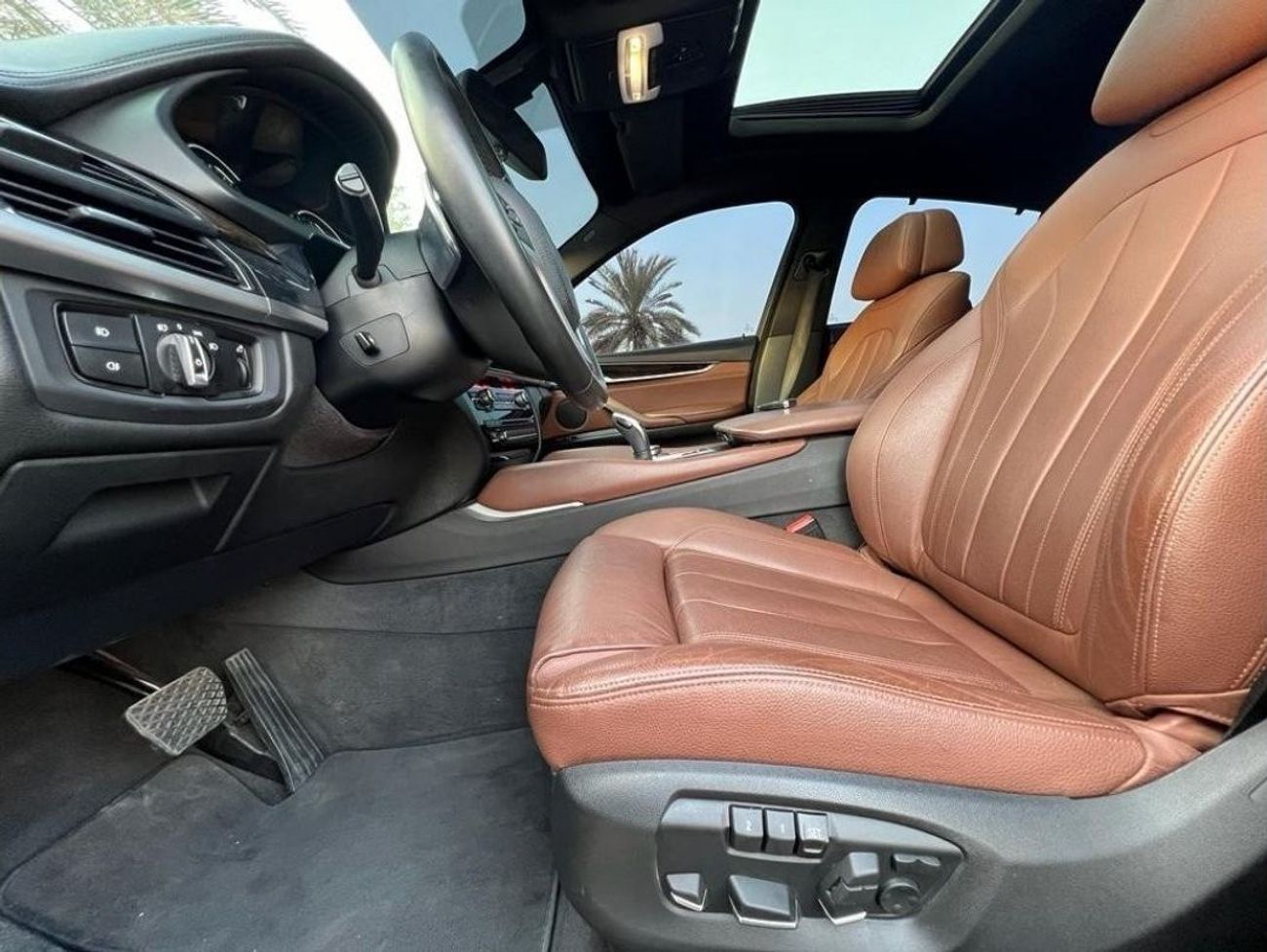 بي أم دبليو X6 50i لاكجري