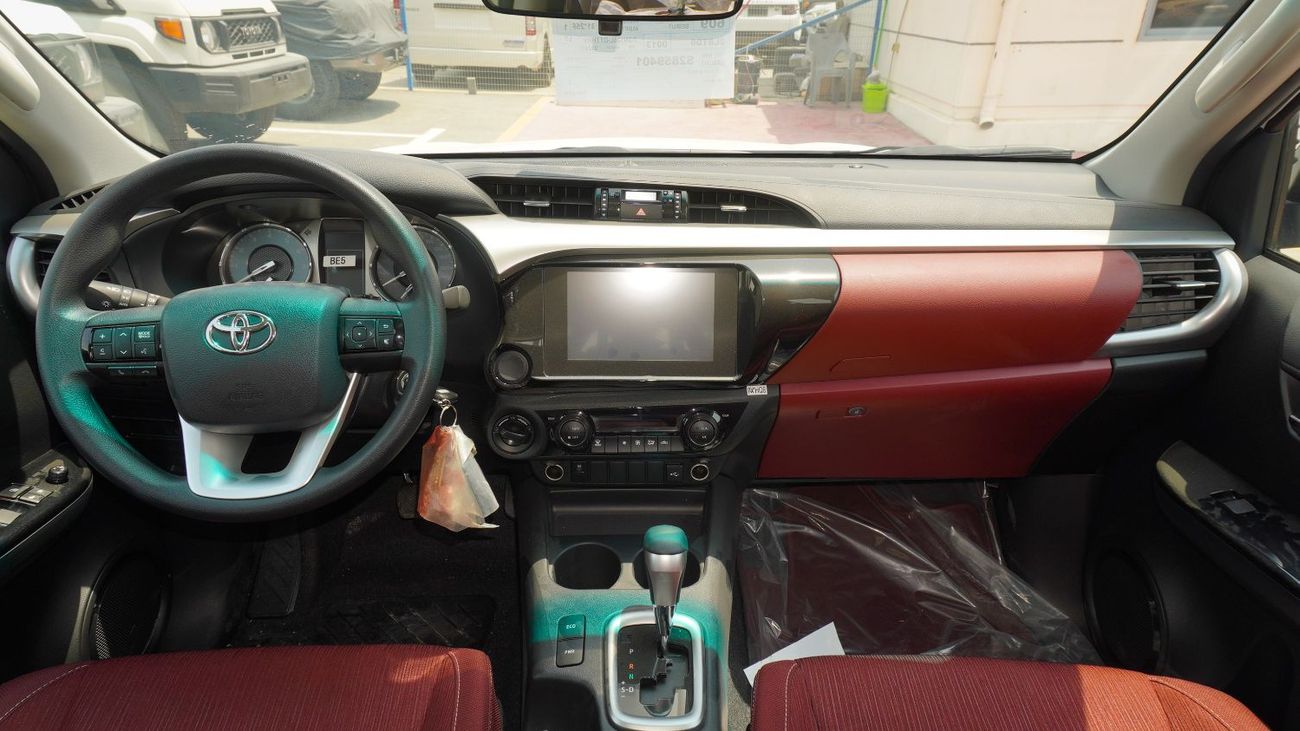 تويوتا هيلوكس TOYOTA HILUX SR5 2.7L PETROL