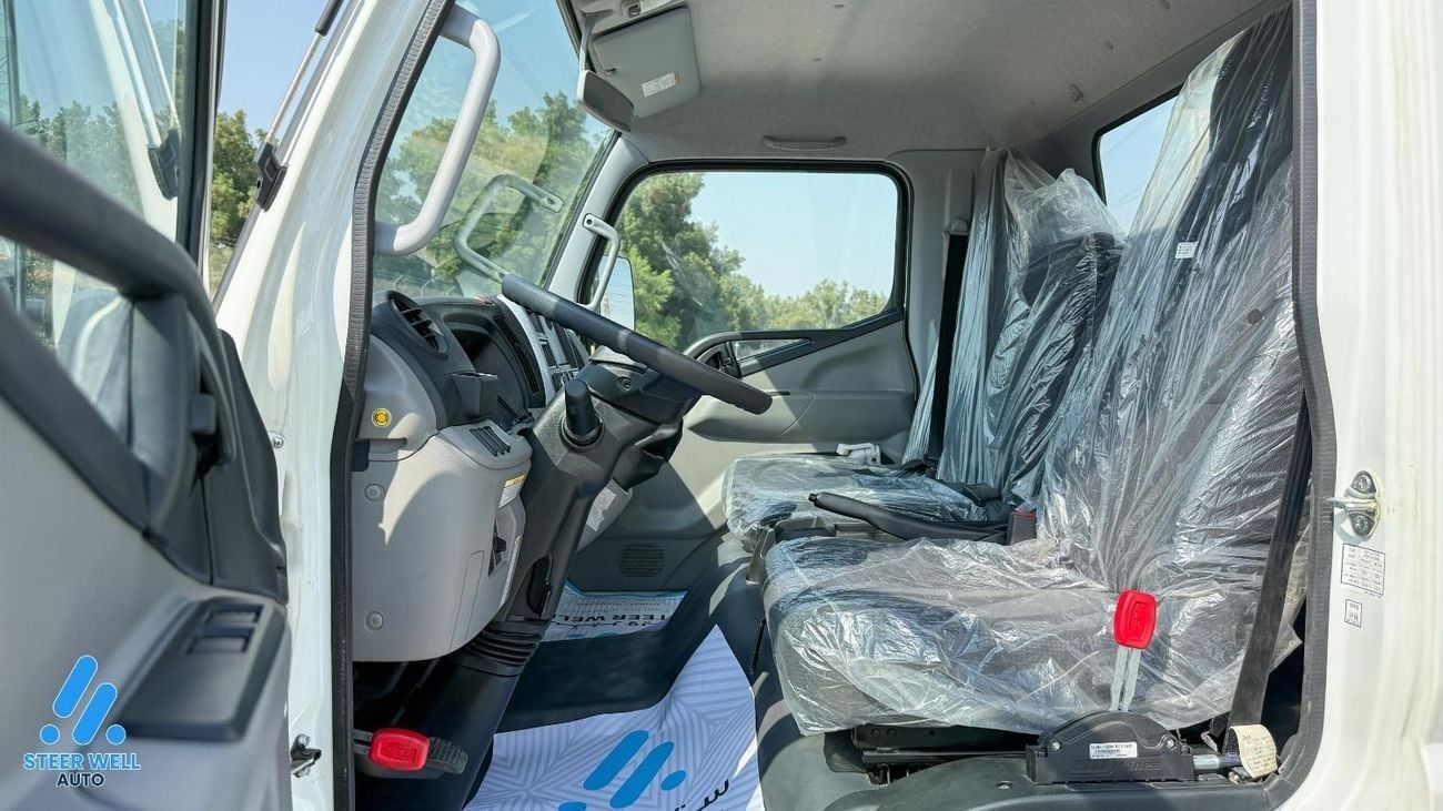 ميتسوبيشي فوسو كانتير Euro 5 | 3.0L Diesel RWD Tipper Truck | White | Excellent Condition