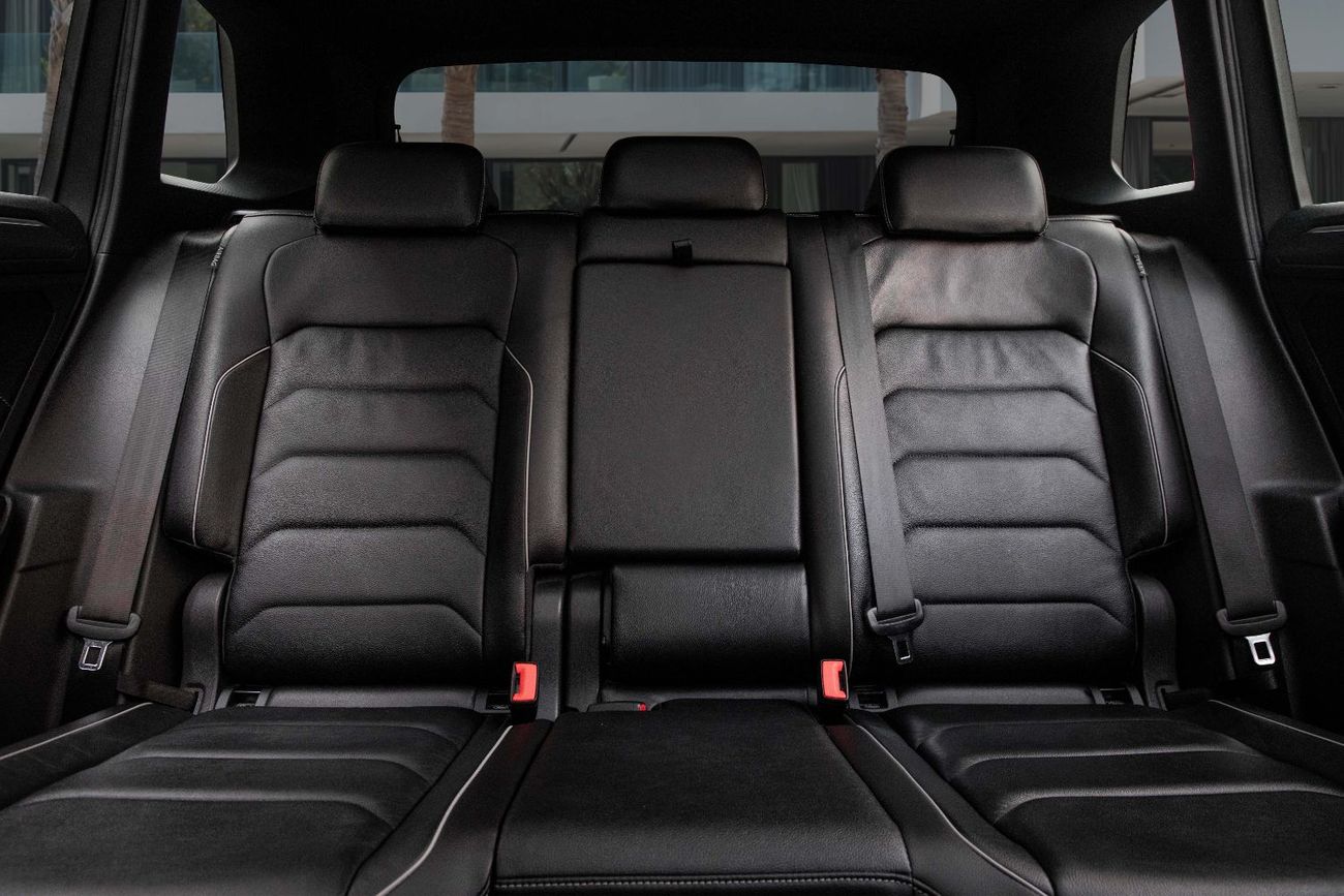 فولكس واجن تيجوان R-Line | 1,625 P.M  | 0% Downpayment | AGENCY SERVICED!