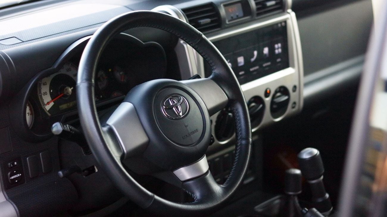 تويوتا إف جي كروزر 4.0L v6, 4X4 |  Agency Warranty | Complete Service History | Zero Downpayment Support