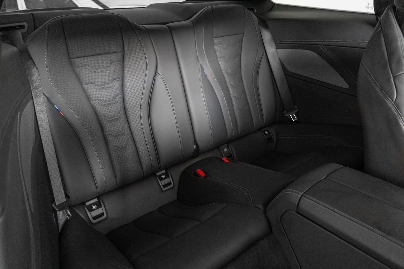 بي أم دبليو M850i 2023 BMW 850i M-Sport / Performance Package / Canadian Spec / Full PPF