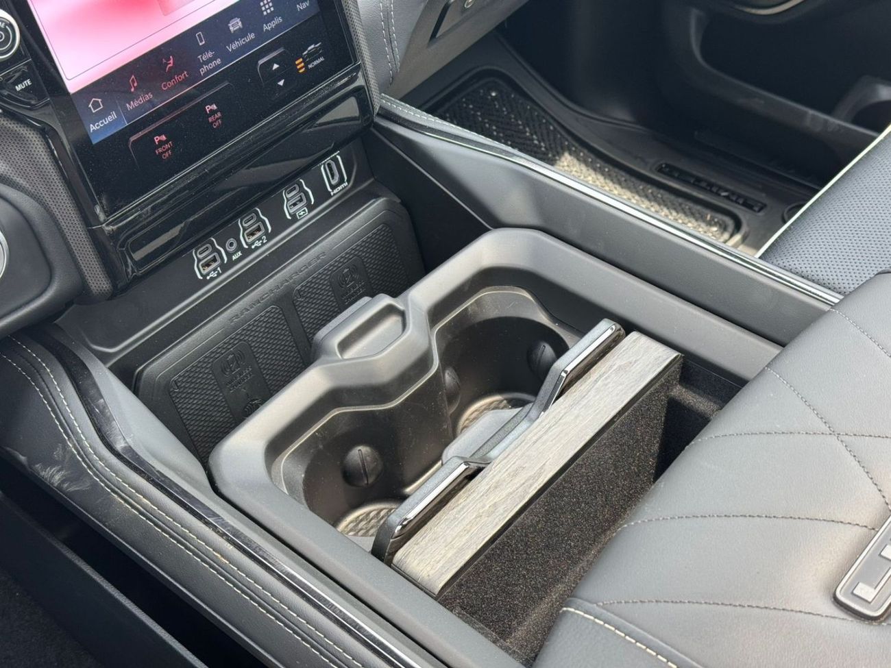 رام 1500 2025 Ram 1500 Limited Night Edition 3L Hurricane I6