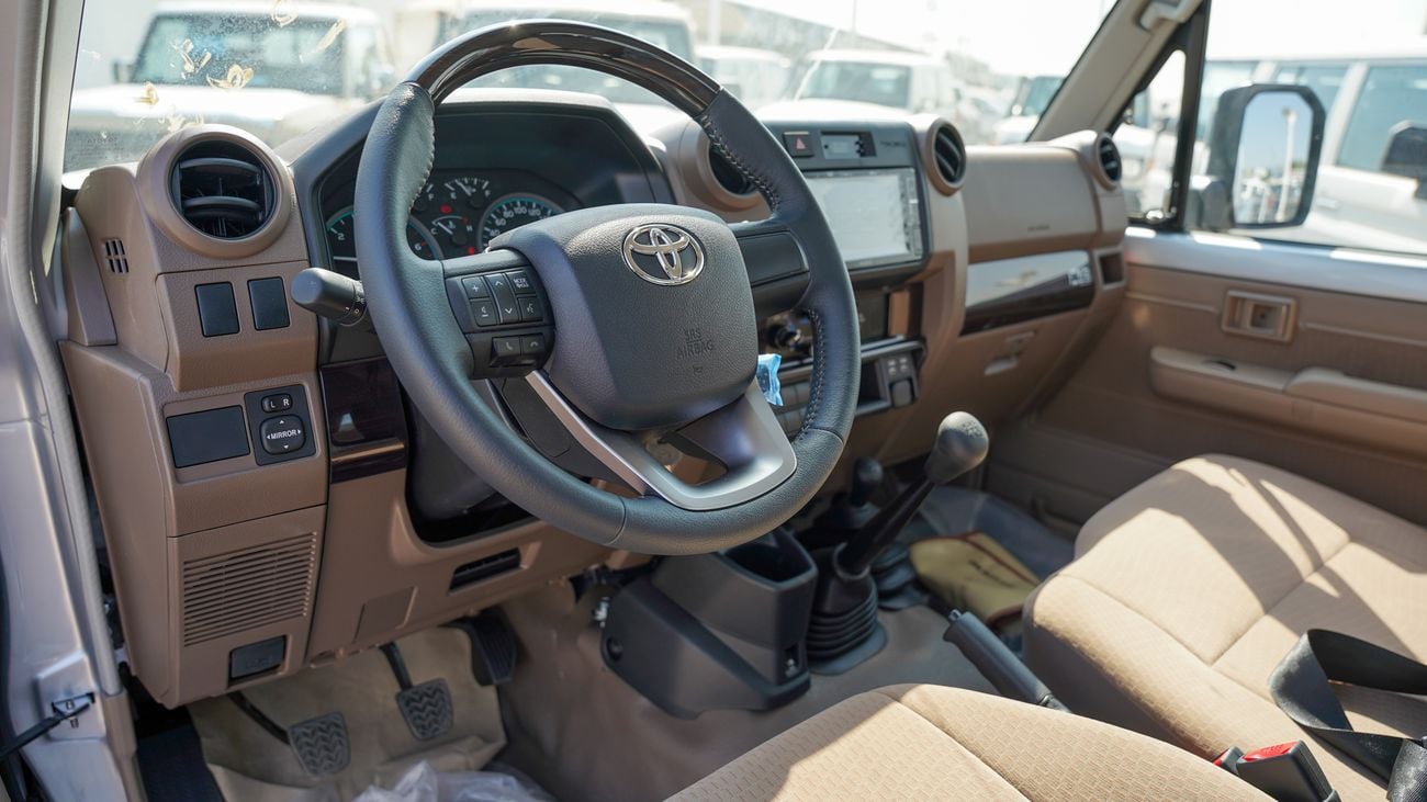 تويوتا لاند كروزر بيك آب