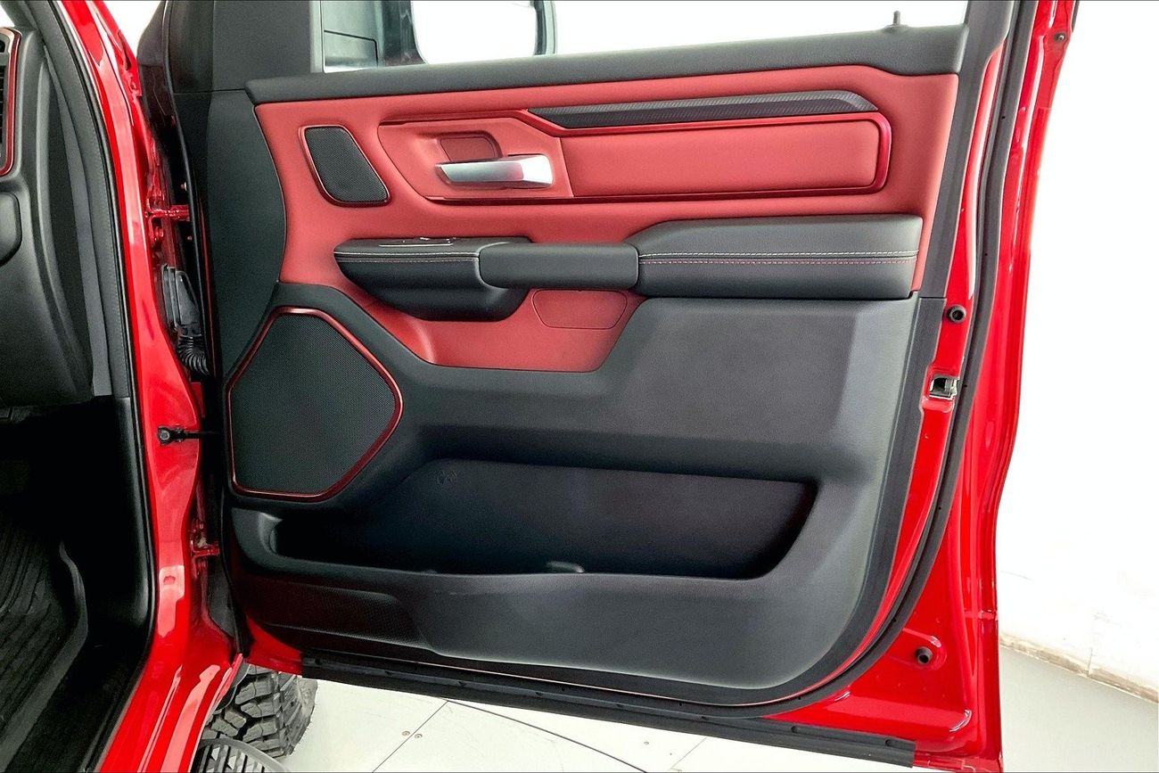 لينكولن نافيجاتور Reserve | عرض العيد الحصري | خالية من أضرار الفيضانات