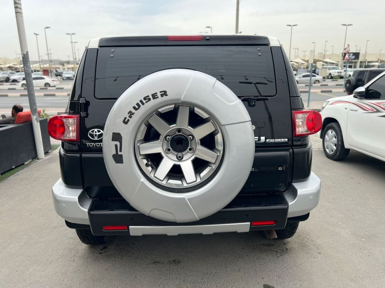 تويوتا إف جي كروزر Std 4.0L (270 HP)