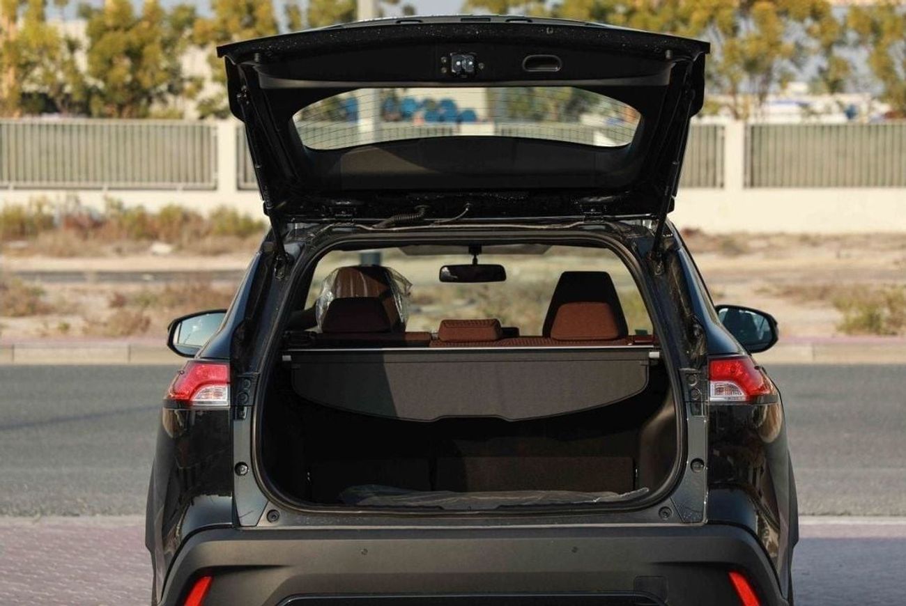 تويوتا كورولا كروس 2024 TOYOTA COROLLA CROSS 1.8 Hybrid MID - BLACK inside RED | Export Only