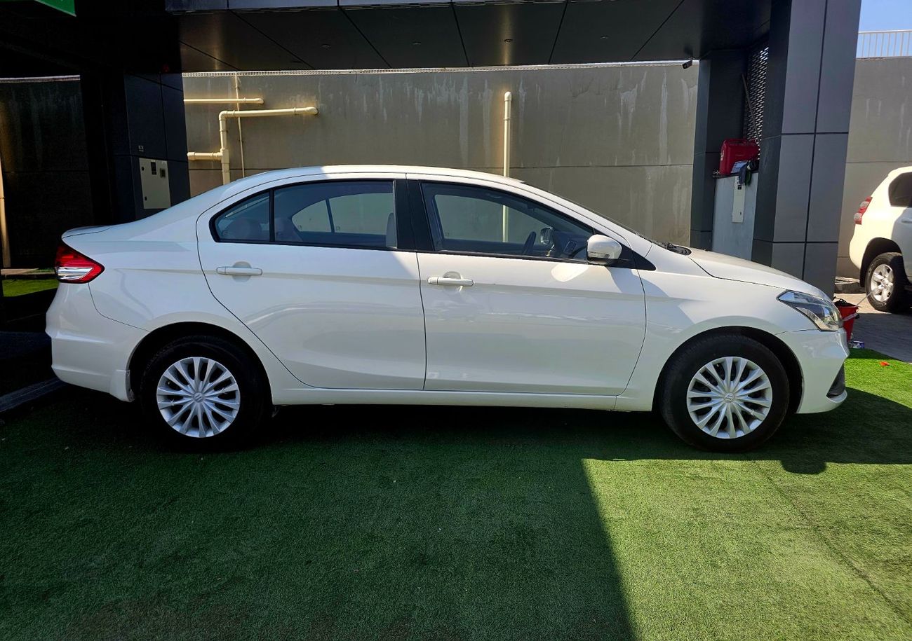 سوزوكي سياز GCC/ 1.5 V4/ NON ACCIDENT/ LOW MILEAGE/  EXCELLENT CONDITION