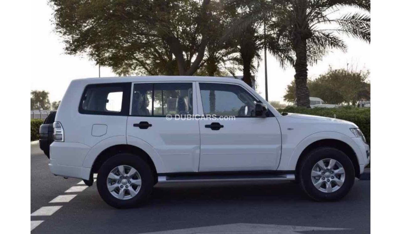 Mitsubishi Pajero 3.2 diesel model 2017
