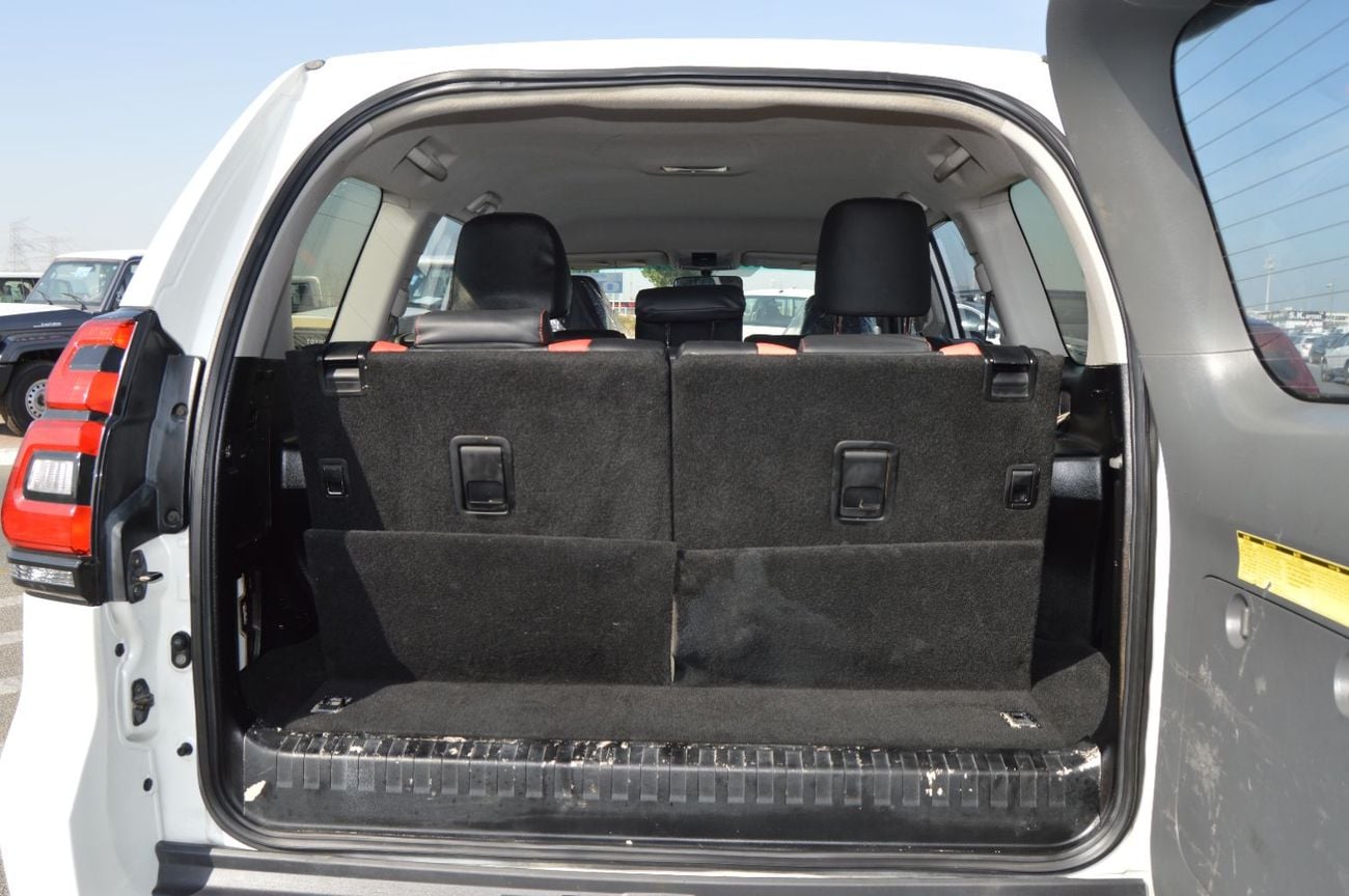 Toyota Prado *Land cruiser Prado*   Right Hand Drive Model: *2011* Push button start,  Engine: V4