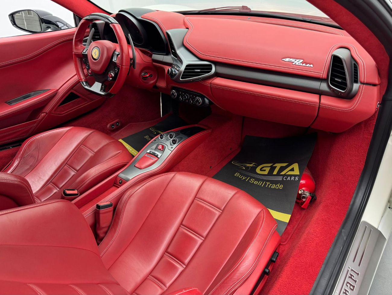 فيراري 458 2014 Ferrari 458 Italia, Service History, Excellent Condition, Low Kms, GCC